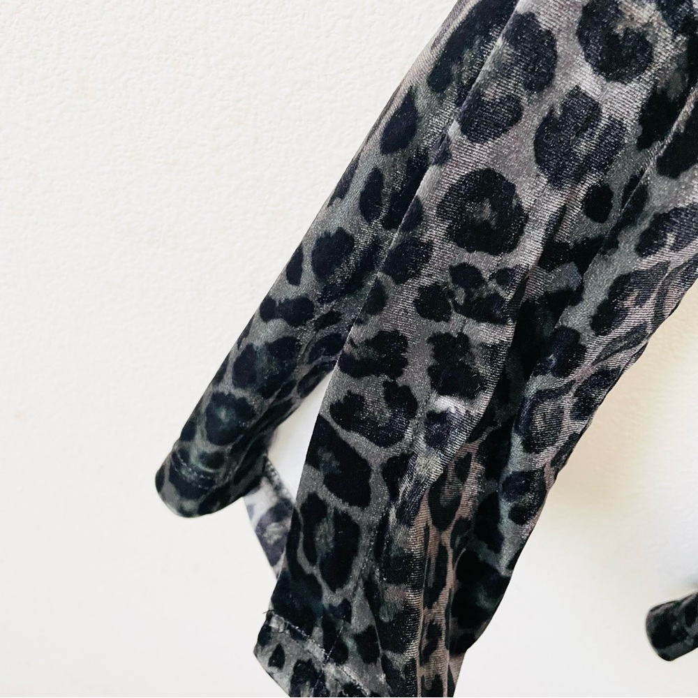 Pam & Gela SMALL leopard print stretch green and black velour tracksuit set - Picture 6 of 13